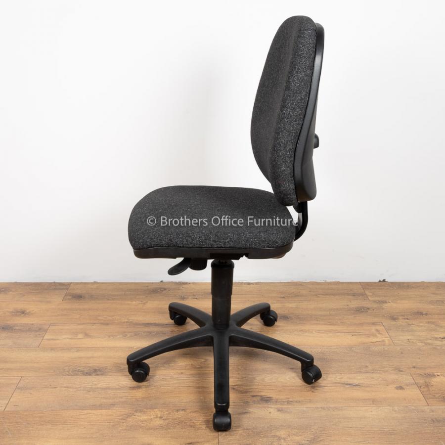 2-lever-operators-chair